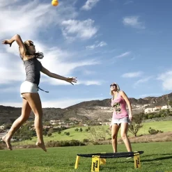 Spikeball| Juegos De Lanzamiento Y Recepción